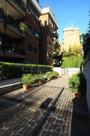 Отель B&B Viale Dei Colli Portuensi 589  Рим